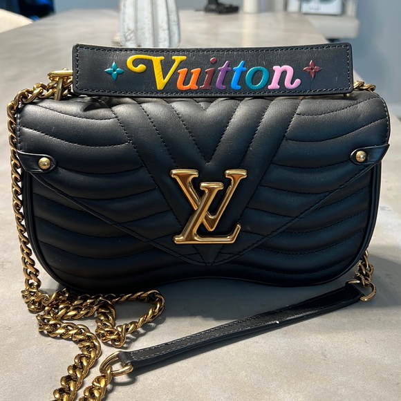 Louis Vuitton Handbags - 100% authentic! Louis Vuitton ! Calfskin wave chain